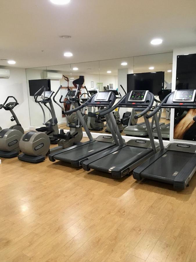 New Central Woking 1 And 2 Bedroom Apartments With Free Gym, Close To Train Station Dış mekan fotoğraf